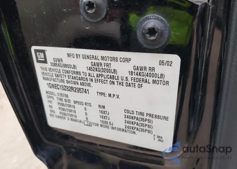 2002 Chevrolet Tahoe Lt z USA, uszkodzony, nr VIN 1GNEC13Z82R295741